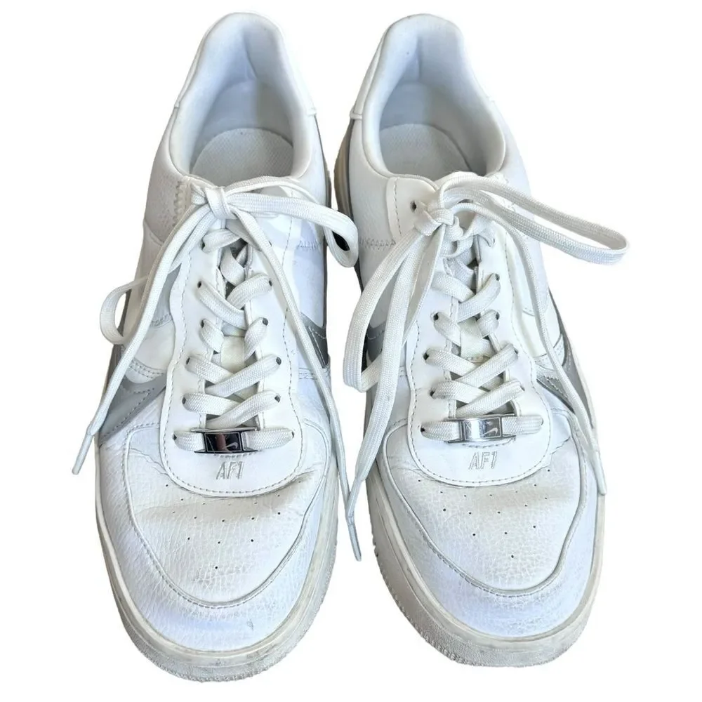 Nike Air Force One AF1 PLT.AF.ORM White & Silver Lace Up Sneakers. 10.